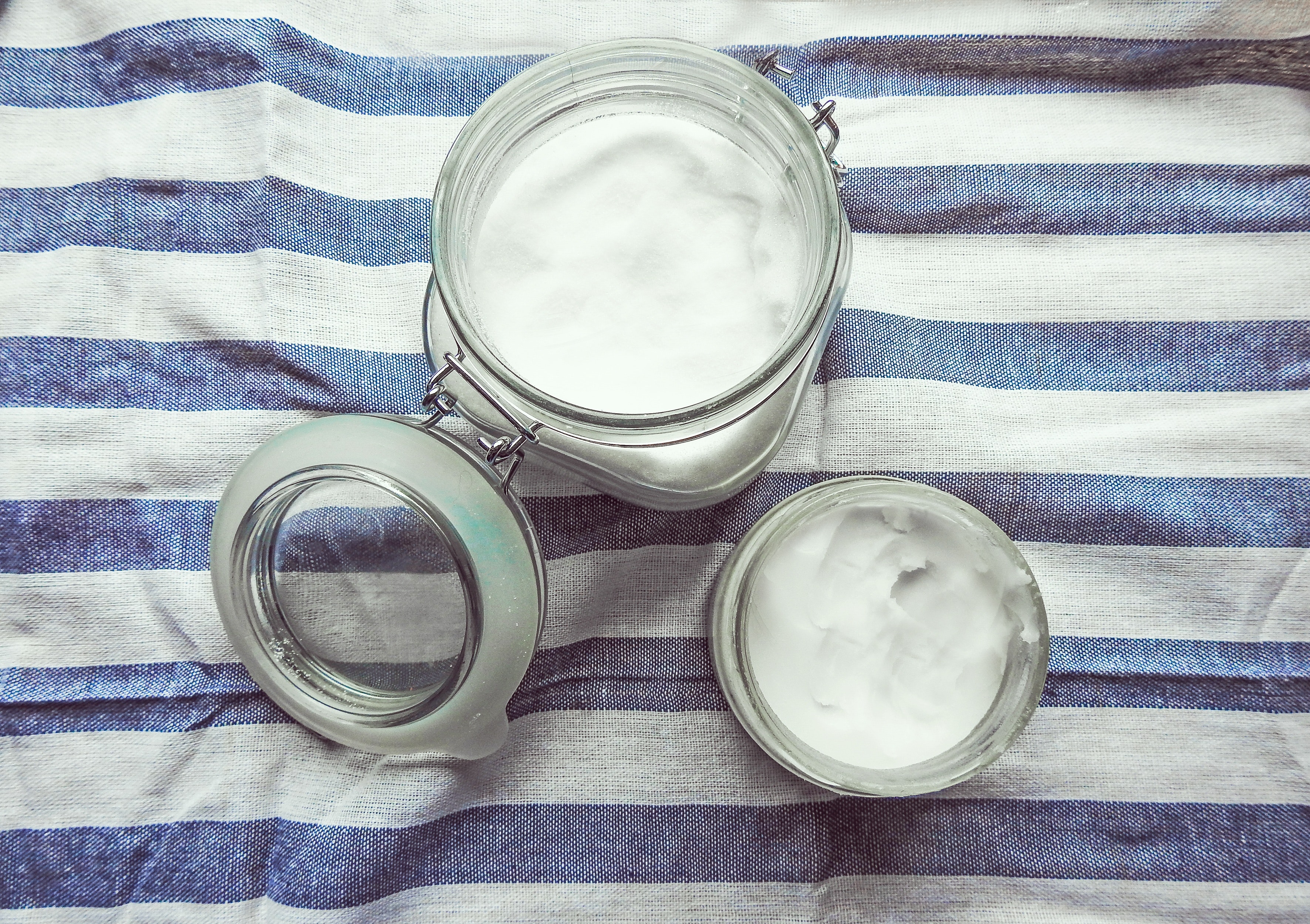 You are currently viewing Natural Deodorant Using Coconut Oil