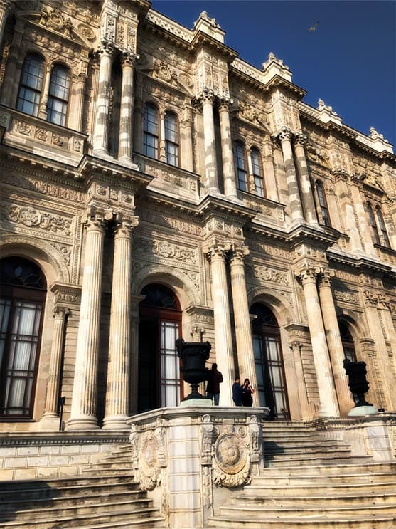 Dolmabahçe Palace exterior
things to do in Beşiktaş